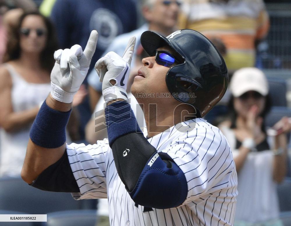 Rodriguez hits season's 1st homer