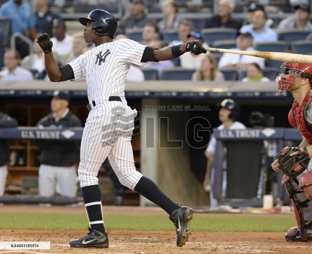 Soriano hits grand slam