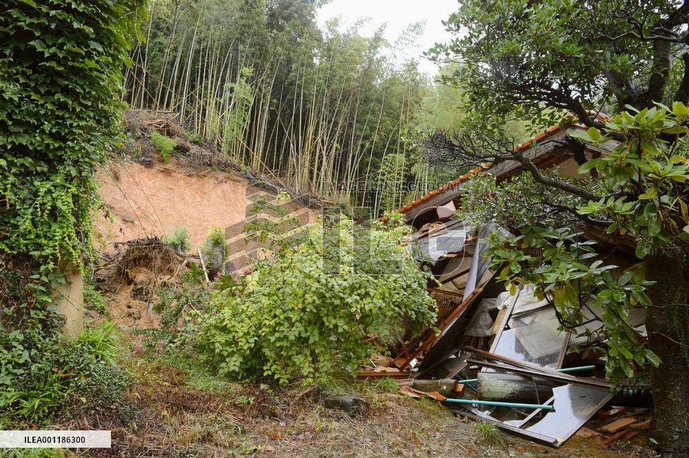 Torrential rain hits western Japan