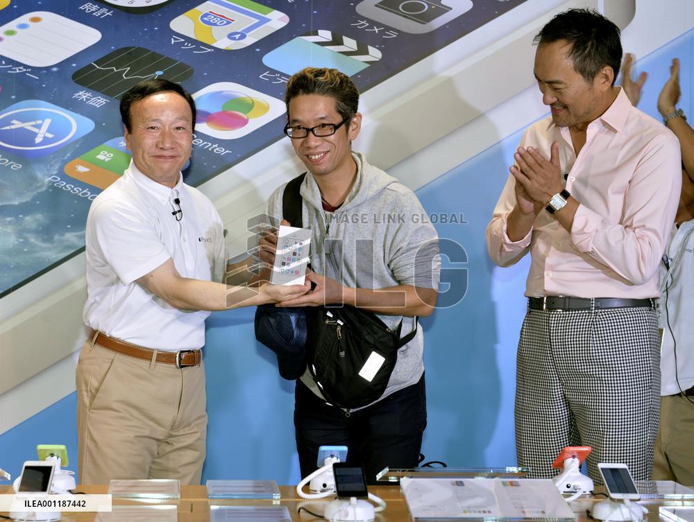 iPhone 5s, iPhone 5c on sale