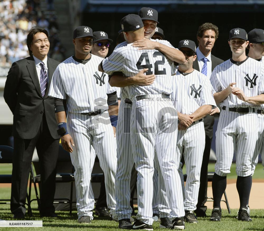 Yankees honor Rivera