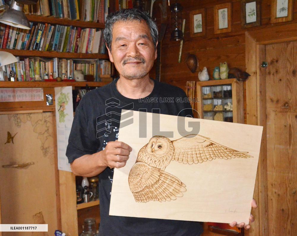 Pyrography artist Hamada make 3 dreams come true