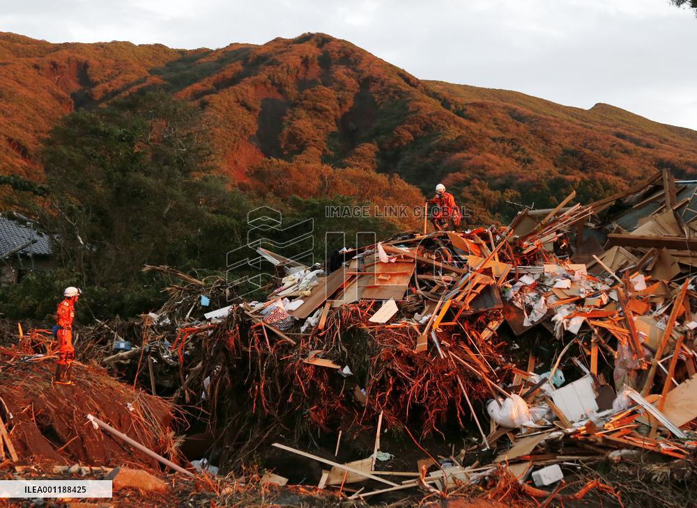 Typhoon hits Japan