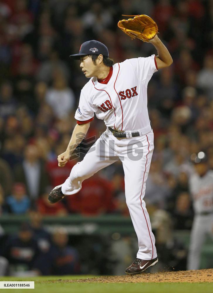 Red Sox head to World Series