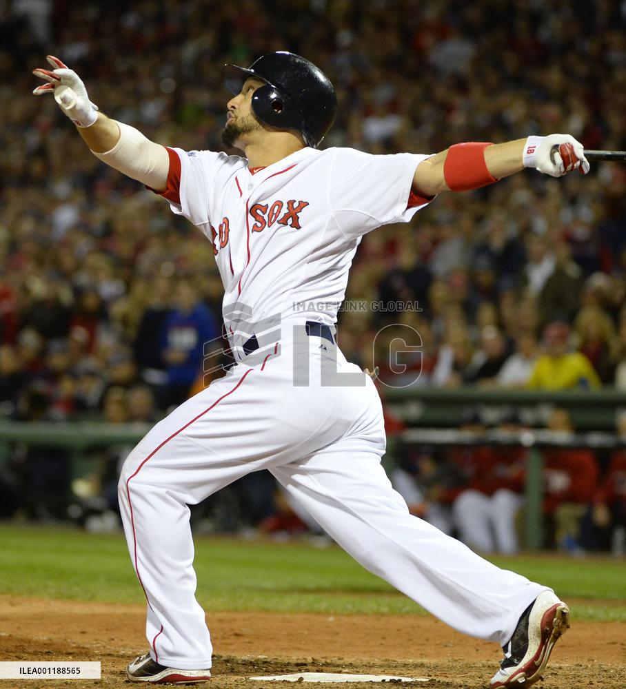 Red Sox head to World Series