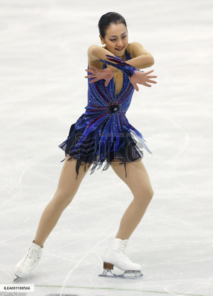Asada wins Skate America