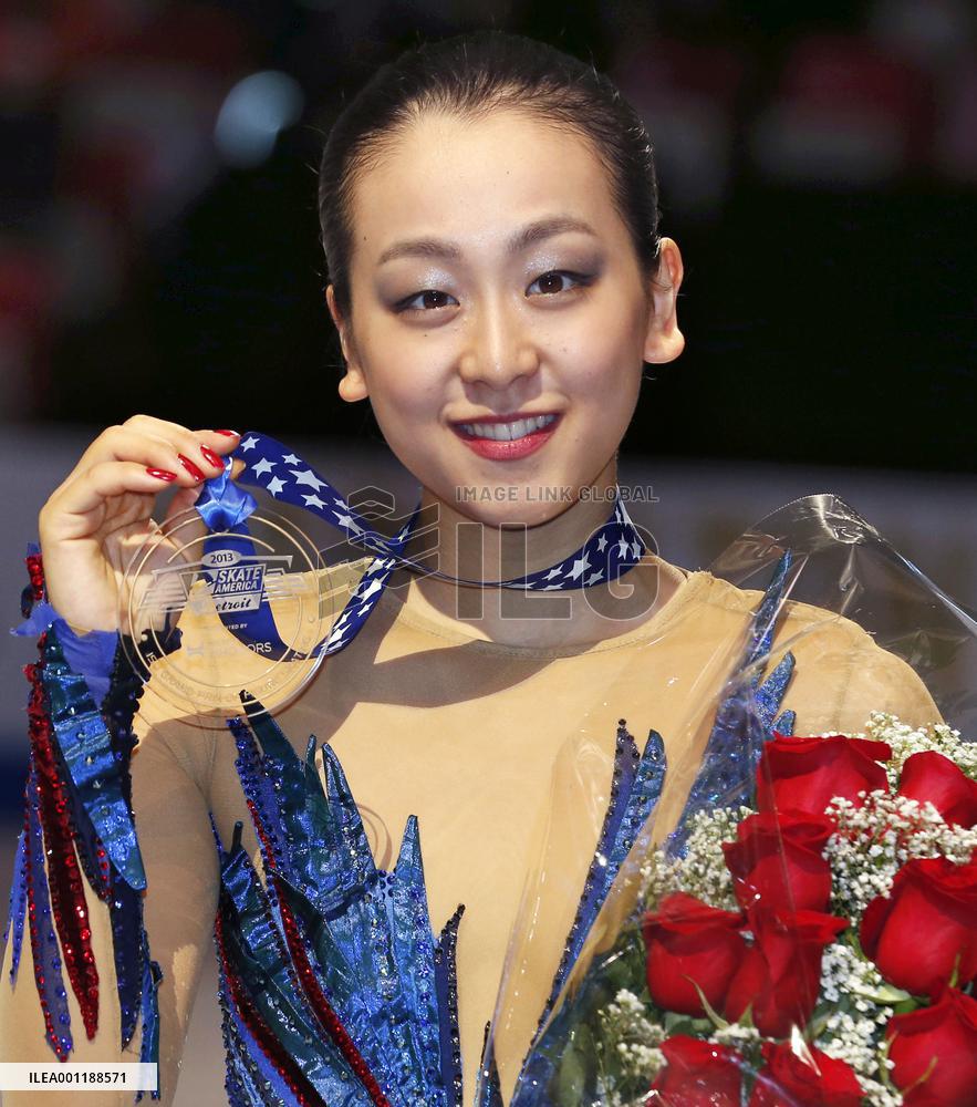 Asada wins Skate America