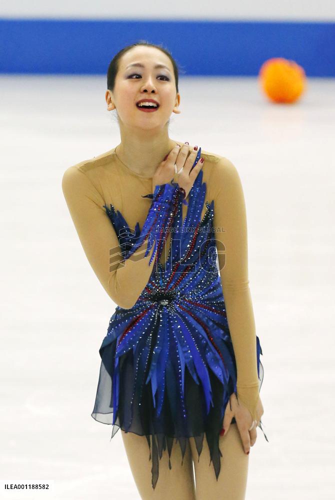 Asada wins Skate America
