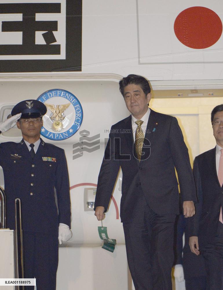 Abe returns from Turkey