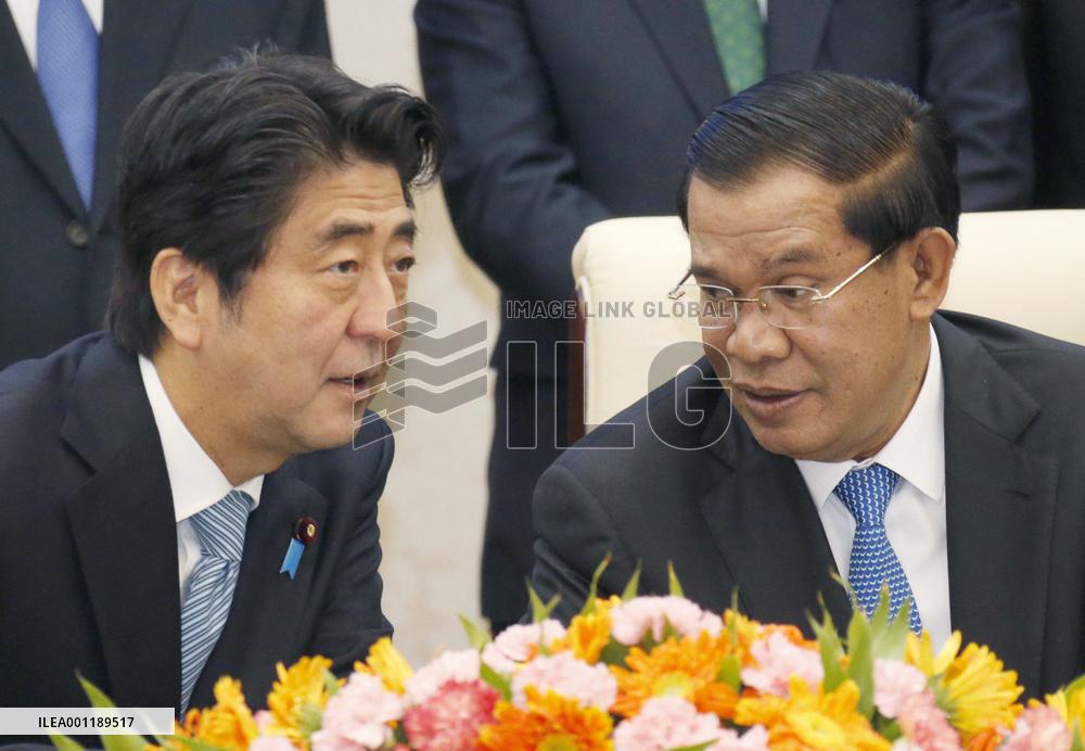 Japan prime minister in Cambodia