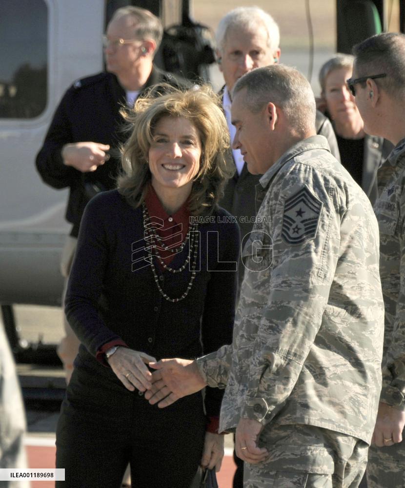 Kennedy visits Yokota base