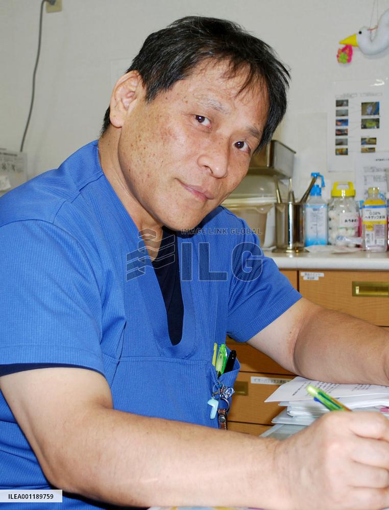 Doctor arranges adoptions for 25 yrs