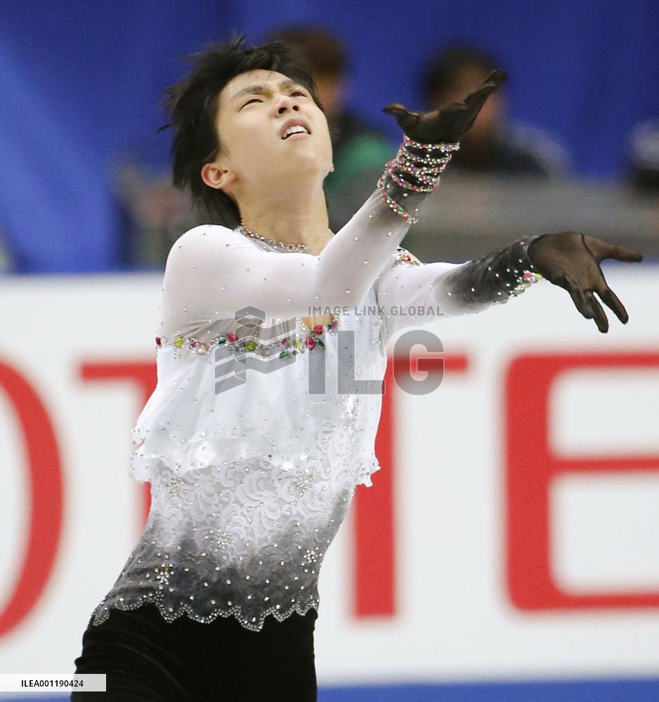 Hanyu wins Japan nationals to seal Sochi berth