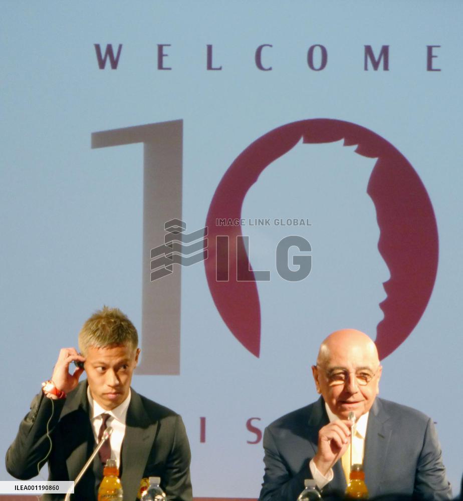 Honda unveiled as Milan signing