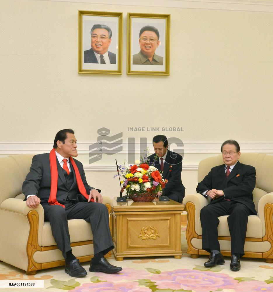 Japanese lawmaker Inoki holds talks with senior N. Korean official