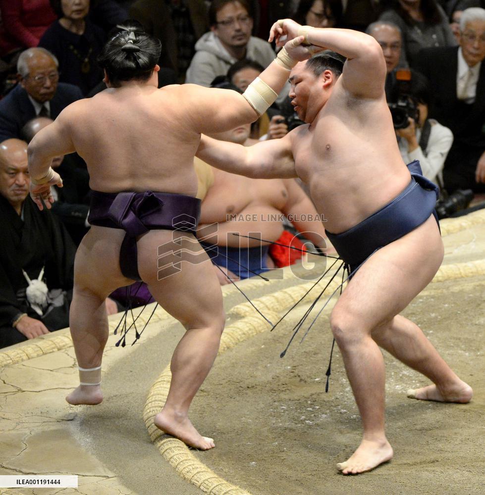 Day 11 of New Year Grand Sumo Tournament