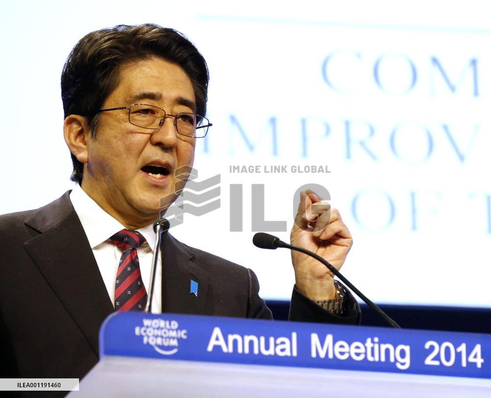 Abe at Davos forum