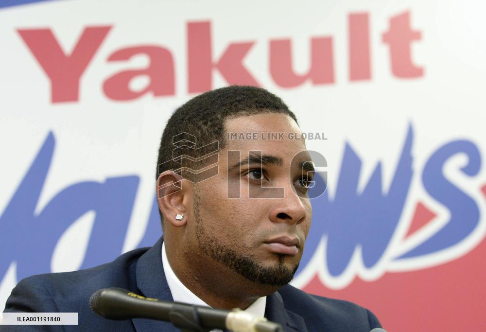 Balentien at press conference