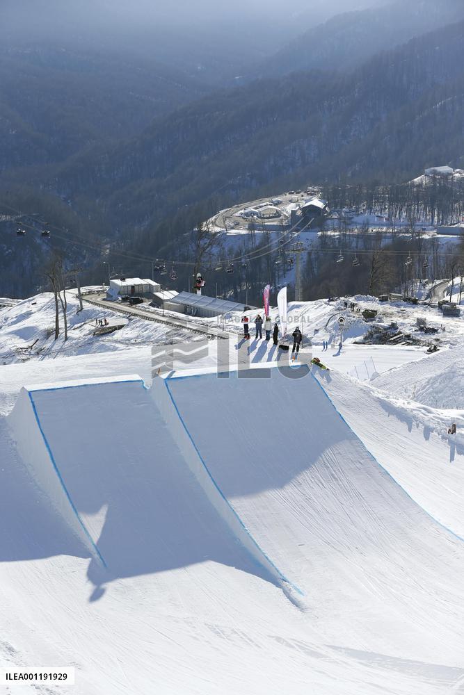 Sochi snowboarding