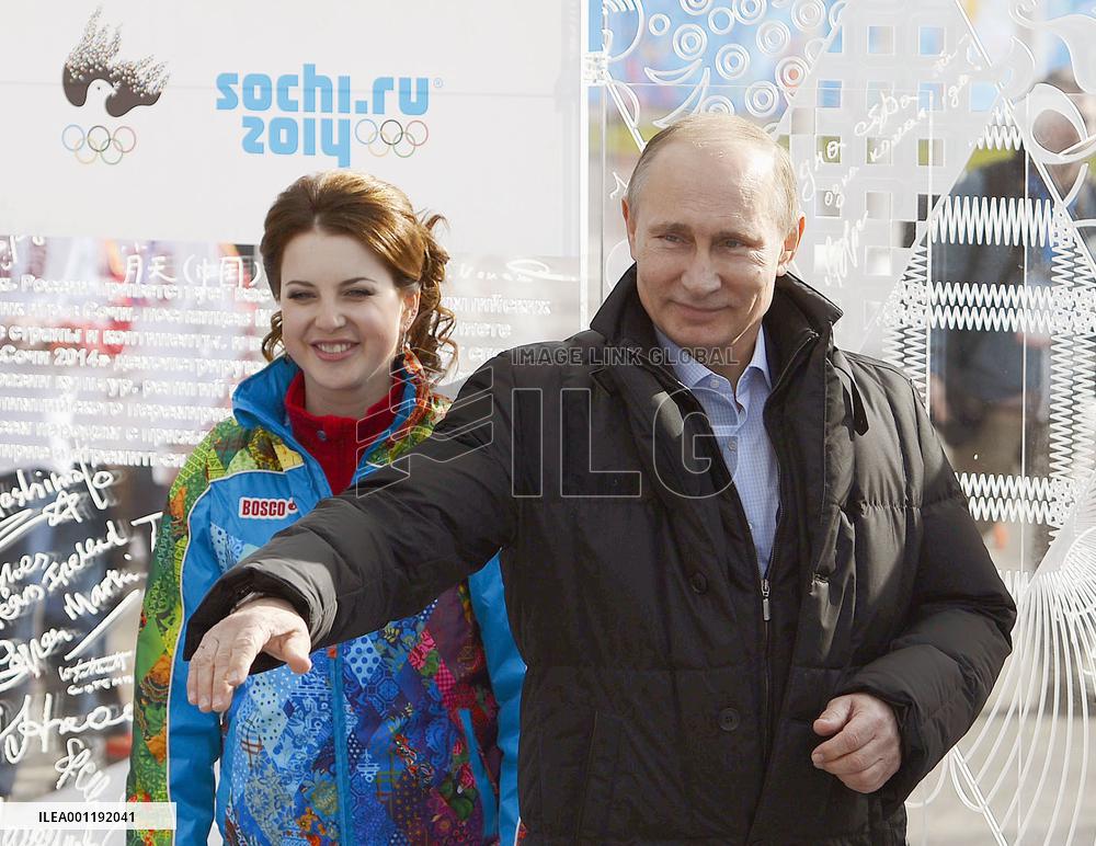 Putin at athletes village