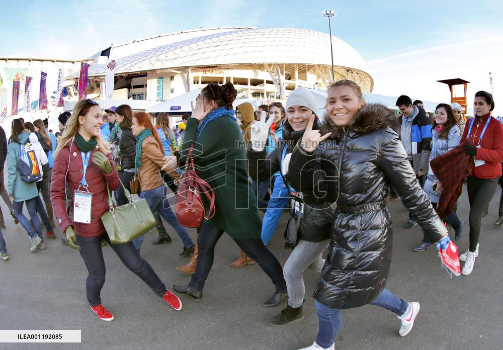 People happily walk to Opening Ceremony