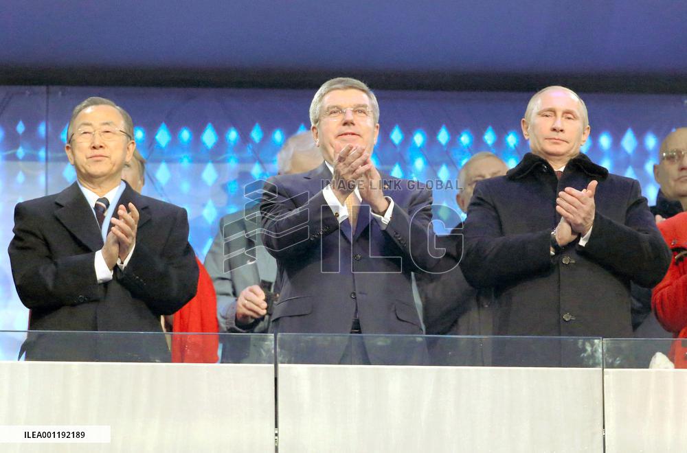 Ban, Bach, Putin applaud during Sochi Olympics opening ceremony