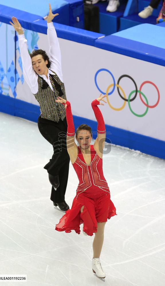 Reed duo settles for 8th in pairs skating event