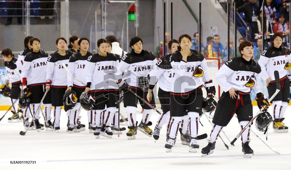 Japan knocked out of medal rounds by Russia in women's ice hockey prelim