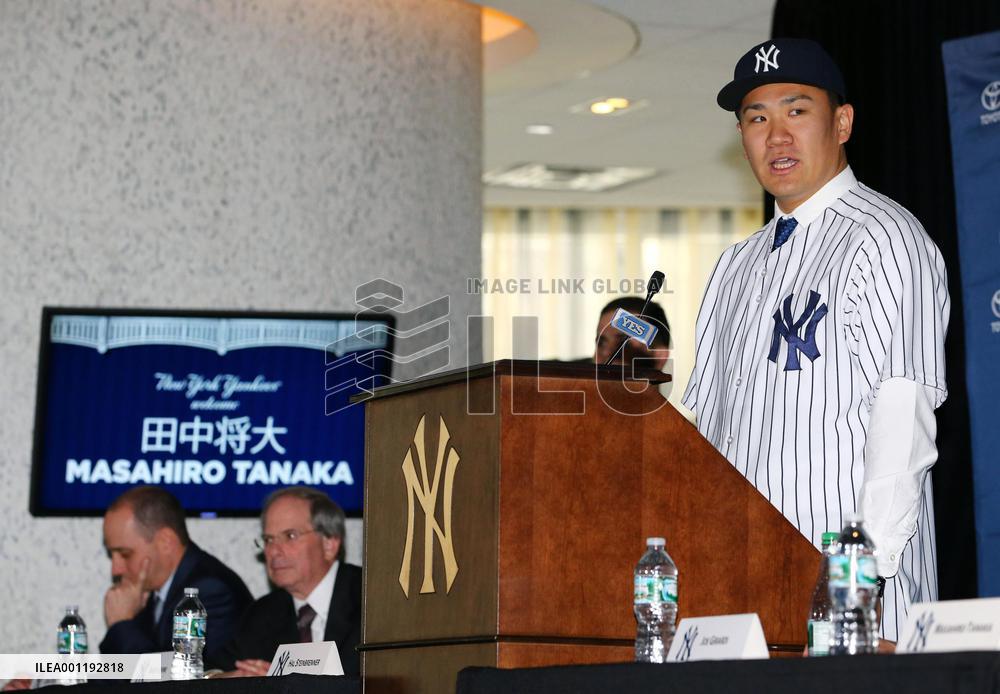 Yankees unveil Tanaka