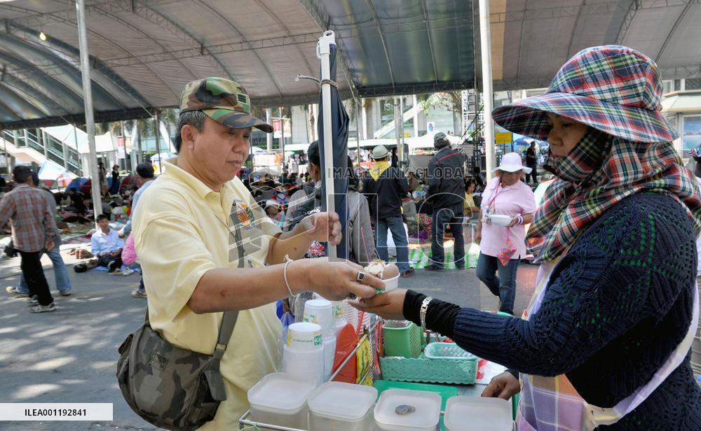 Ice cream vendor in Bangkok street