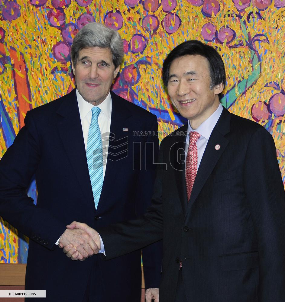 Kerry in S. Korea
