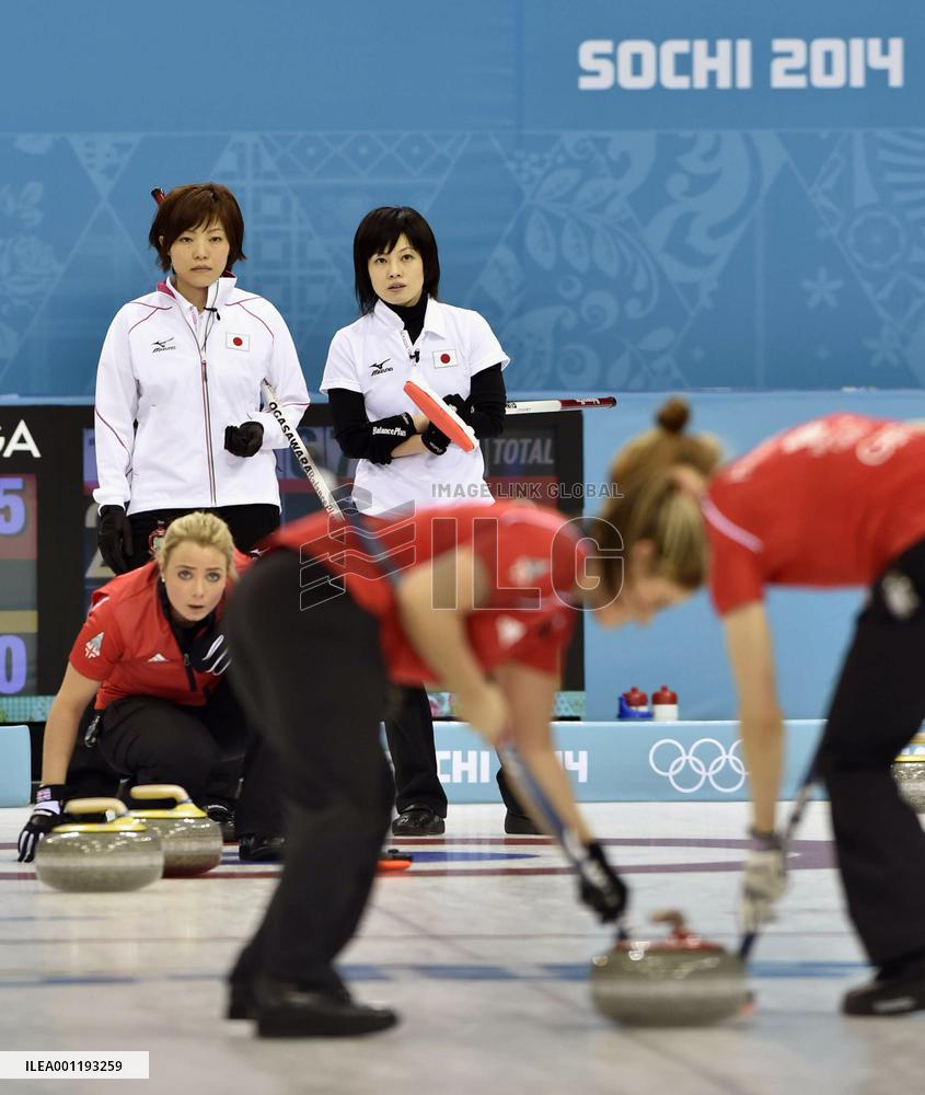 Japan against Britain in women's curling