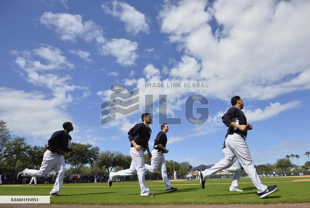 Tanaka kicks off his first spring in majors
