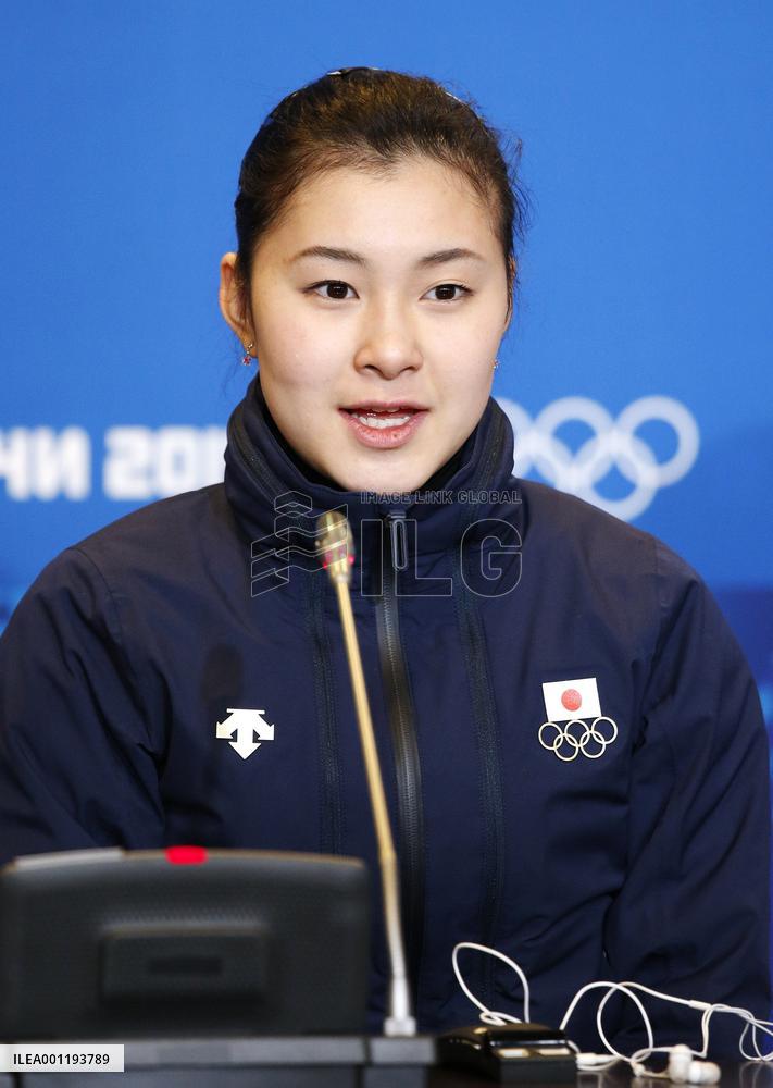 Japan's Murakami meets press in Sochi