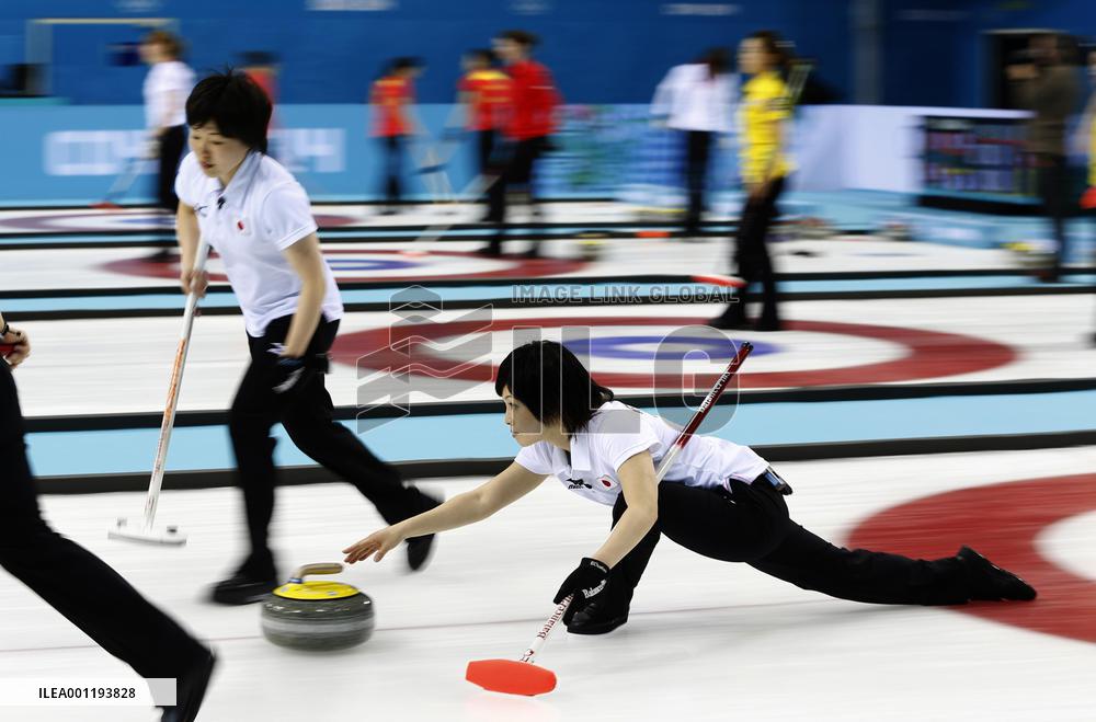 Japan's Funayama delivers stone in curling vs. Sweden