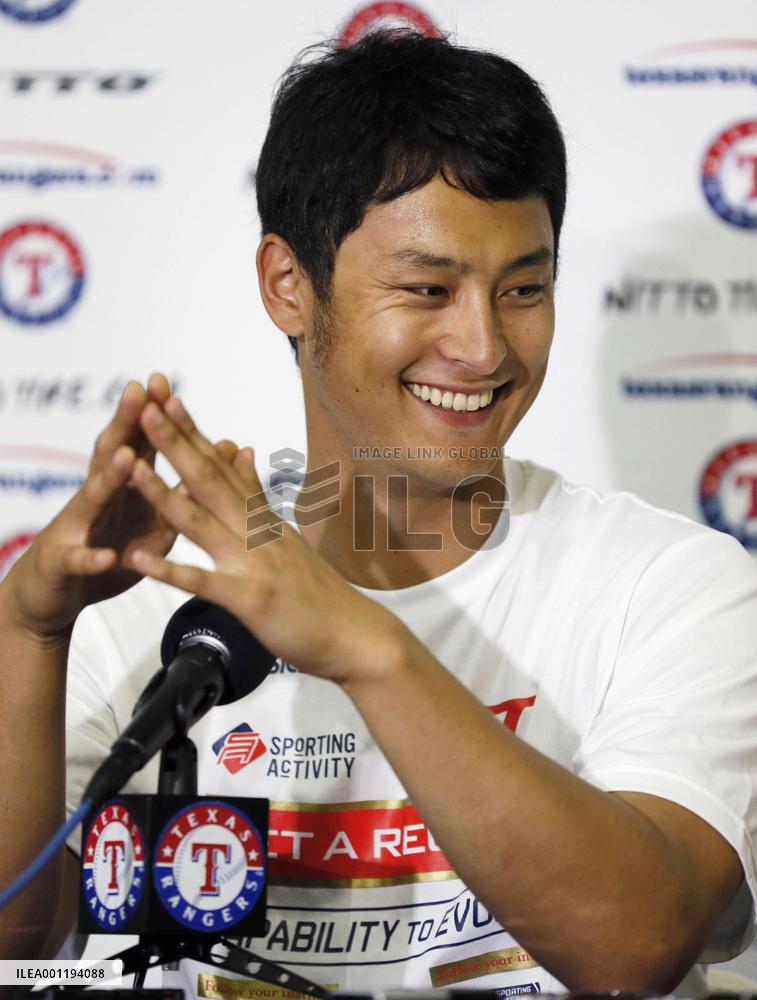 Darvish joins spring training camp
