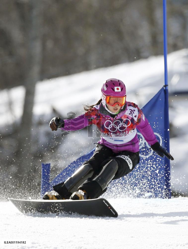 Japan's Takeuchi wins silver in women's parallel giant slalom