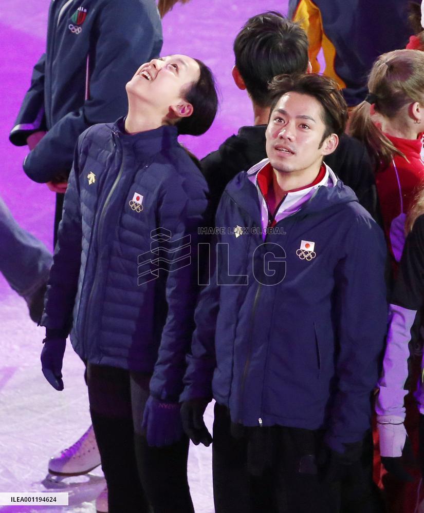 Asa, Takahashi in figure skating exhibition practice