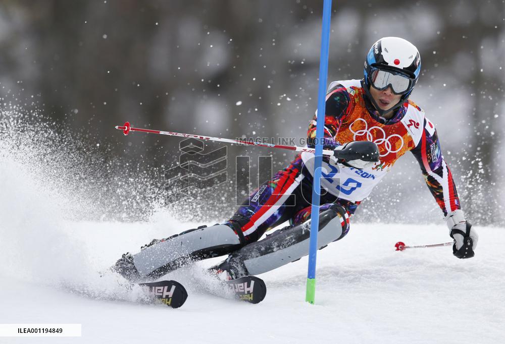 Japan's Yuasa races in men's skiing slalom in Sochi