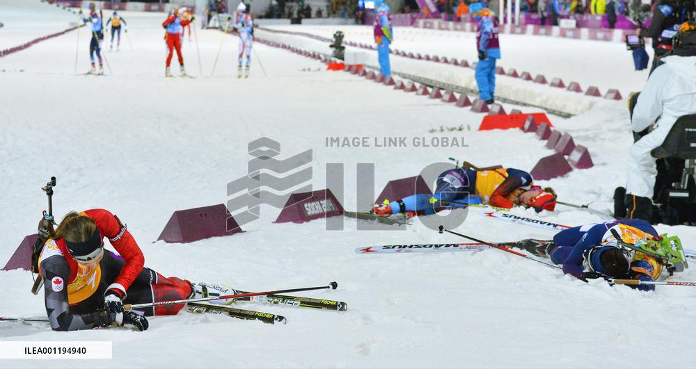 Athletes exhausted in women's biathlon relay at Sochi