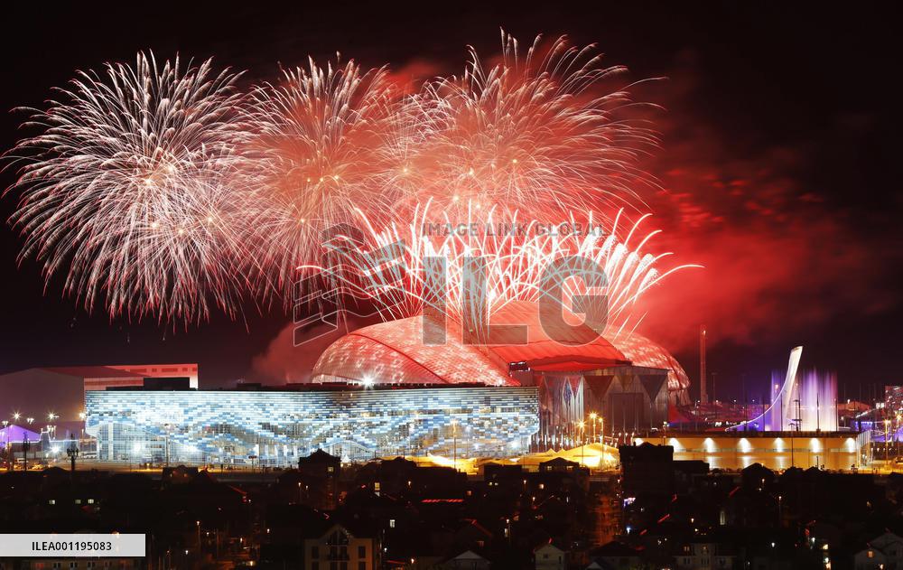 Fireworks at Closing Ceremony for Sochi Winter Olympics