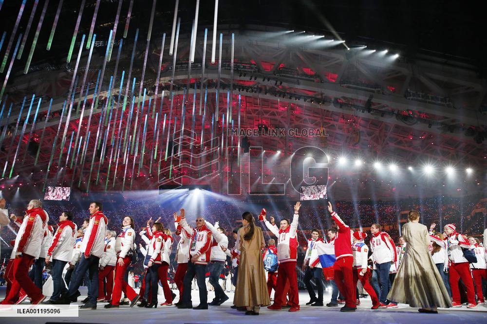 Russian delegates enter stage at Sochi Closing Ceremony