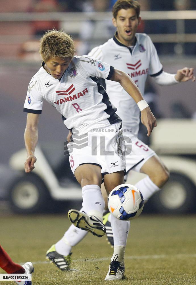 Cerezo Osaka's Kakitani scores against Pohang