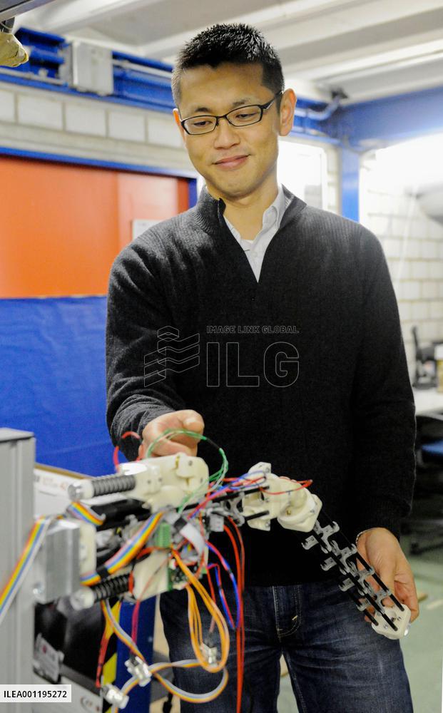 Japanese scientist eyes 'creature-like' robot in Switzerland