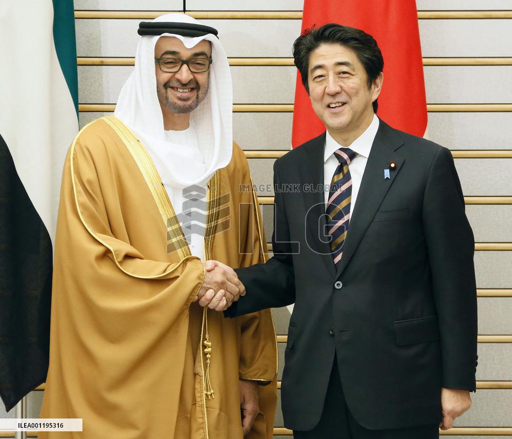 Abe meets with Abu Dhabi crown prince on energy cooperation