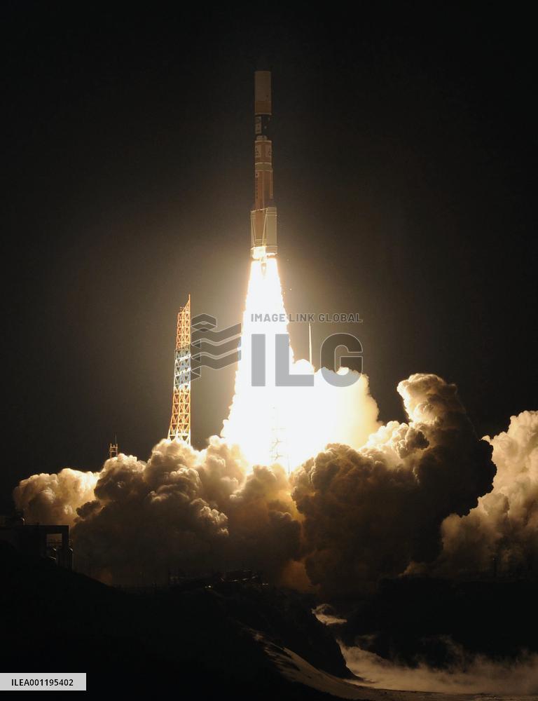 Japan launches satellite to monitor global rainfall