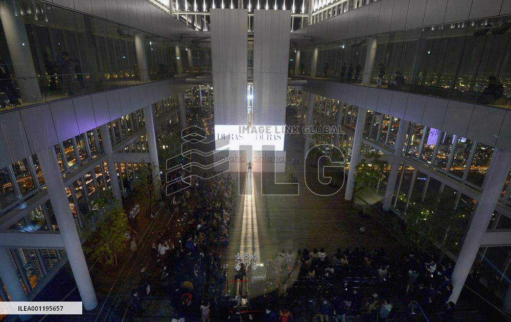 Fashion show held at brand-new skyscraper in Osaka