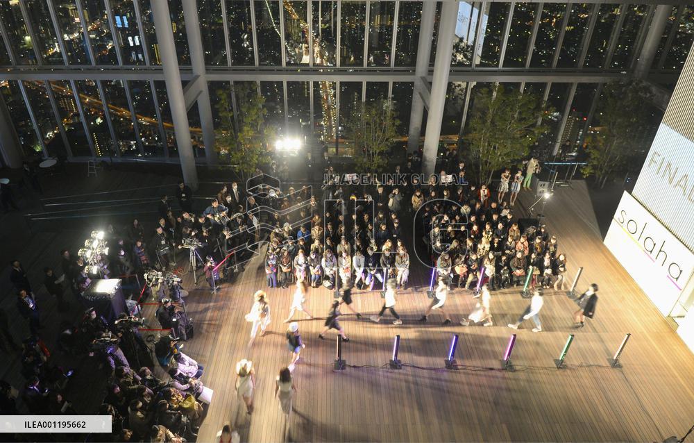 Fashion show held at brand-new skyscraper in Osaka