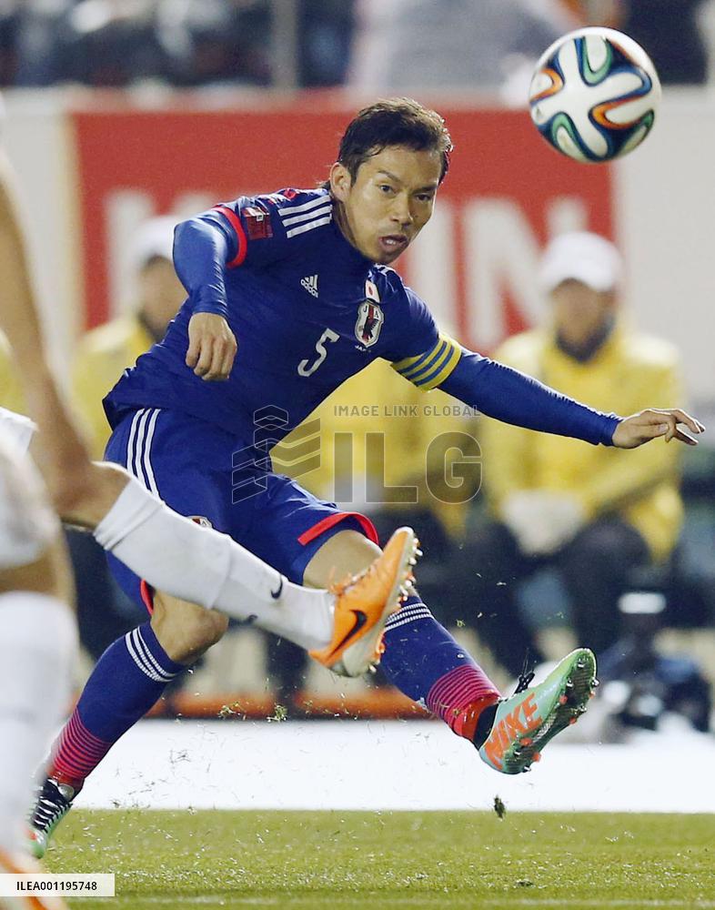Japan defender Nagatomo crosses in game against NZ