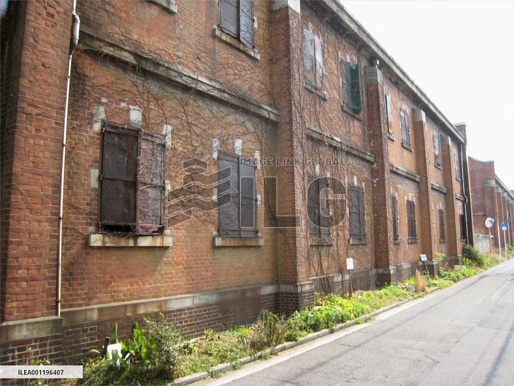 Ex-student workers seek to preserve A-bombed factory